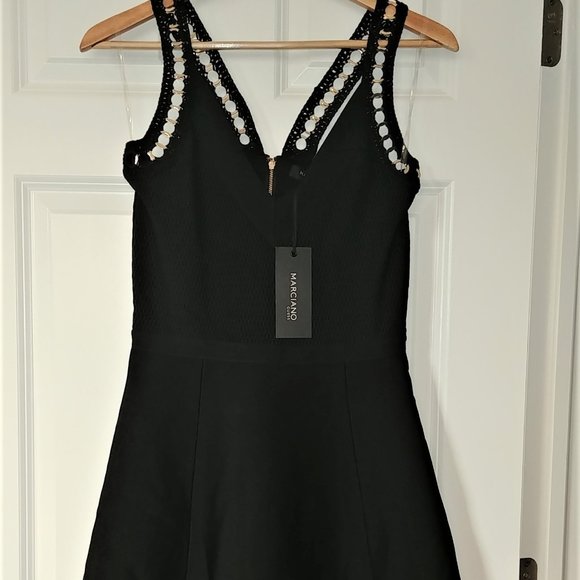Guess by Marciano Dresses & Skirts - nwt MARCIANO BLACK fit flare bandage dress 4 xl